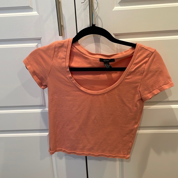 Forever 21 Tops - Forever 21 Cropped Tee